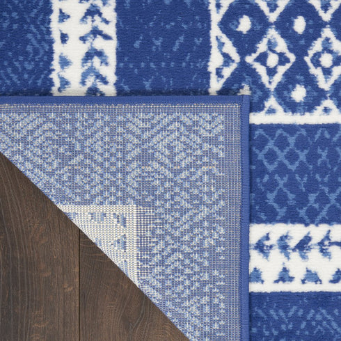 6' X 9' Blue And White Geometric Area Rug