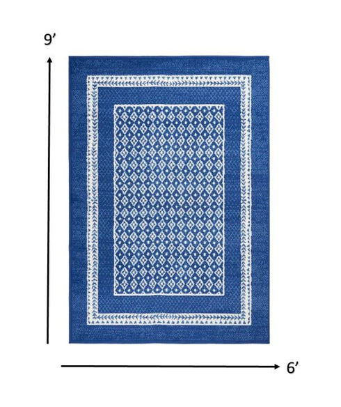 6' X 9' Blue And White Geometric Area Rug