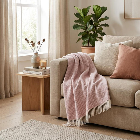 Soft Dusty Rose Links Pattern Throw Blanket