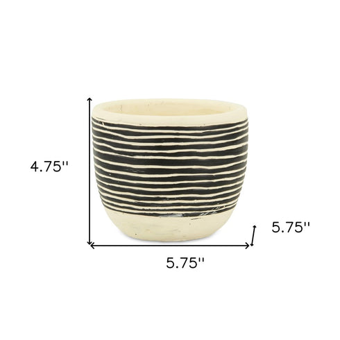 Black And White Ceramic 39 Ounce Striped Round Distressed Pot Planter