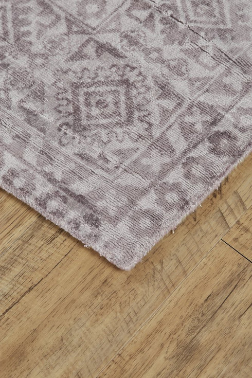 5' X 8' Gray Abstract Hand Woven Area Rug