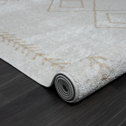8' X 10' Cream Diamond Area Rug