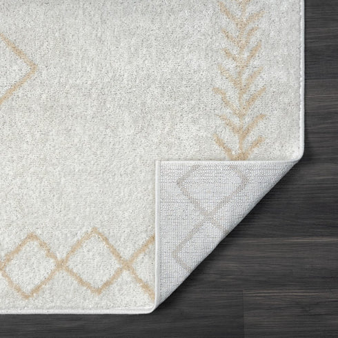 8' X 10' Cream Diamond Area Rug