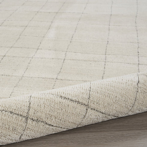 8' X 10' Gray And Ivory Abstract Area Rug