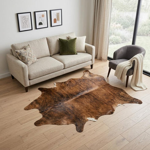 6' X 7' Brown Cowhide Hand Knotted Area Rug