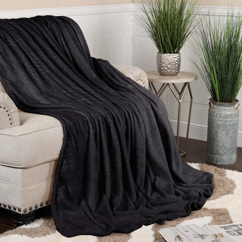 King Black Geometric Flannel Woven Plush Blanket