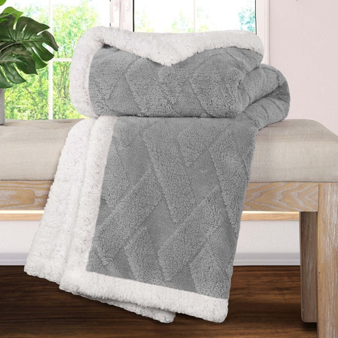 King Platinum Geometric Fleece Woven Plush Blanket