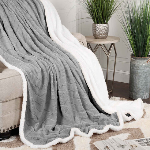 King Platinum Geometric Fleece Woven Plush Blanket
