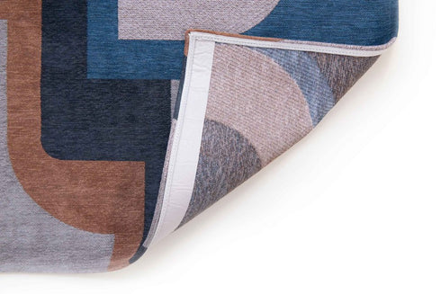 8' X 11' Gray And Beige Geometric Washable Area Rug