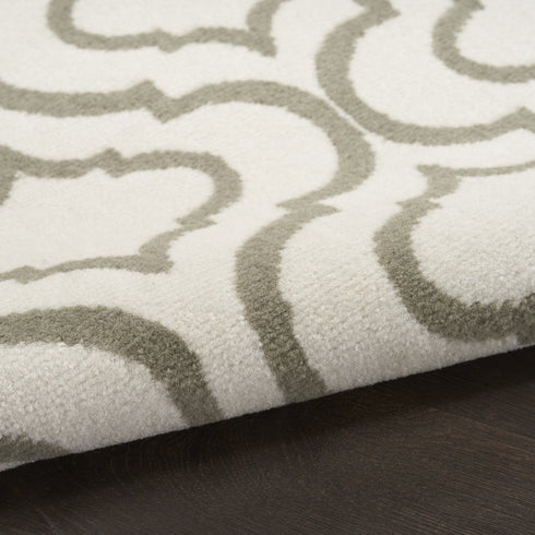 7' Ivory and Green Trellis Runner Rug