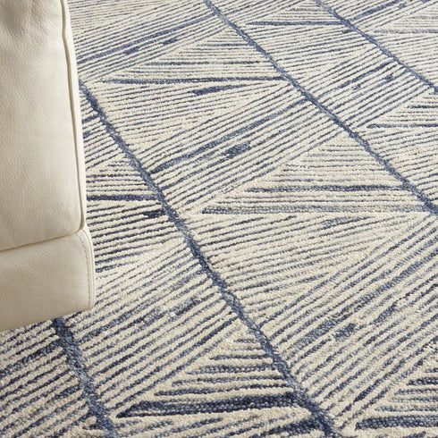 8' X 12' Blue And White Wool Geometric Area Rug
