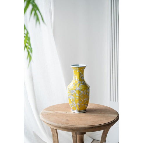 14" Yellow And White Chinoiserie Floral Porcelain Table Vase