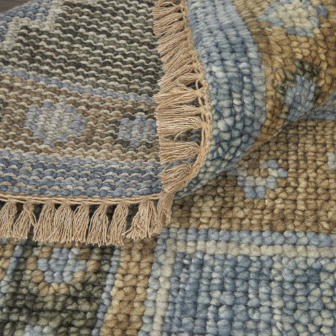 8' X 10' Ivory Tan and Blue Wool Oriental Hand Knotted Area Rug With Fringe