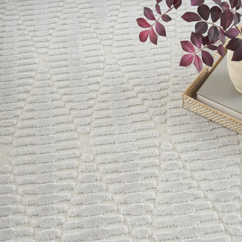 8' X 10' Gray Geometric Area Rug