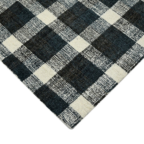 8' X 10' Charcoal And Ivory Wool Plaid Hand Tufted Area Rug