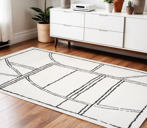 4' X 6' Ivory And Black Geometric Area Rug