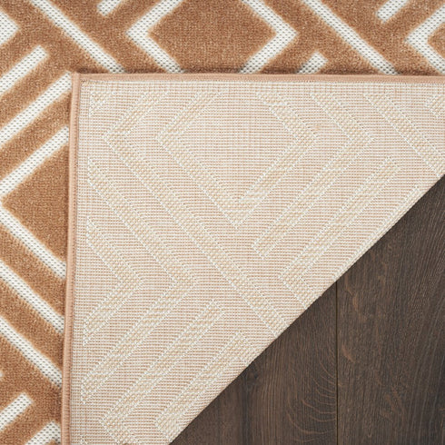 6' Brown Geometric Runner Rug