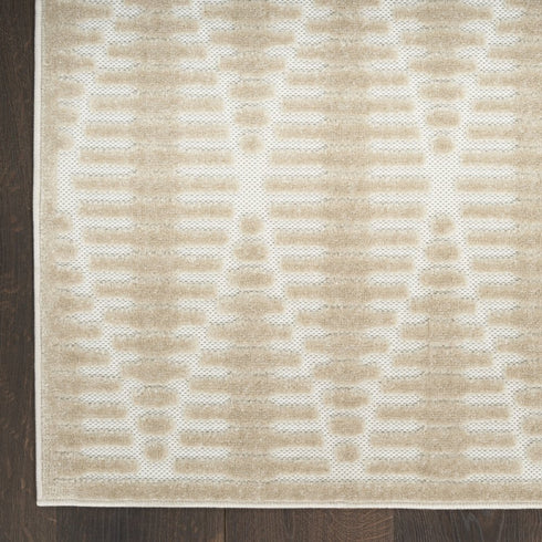 6' Beige Geometric Runner Rug