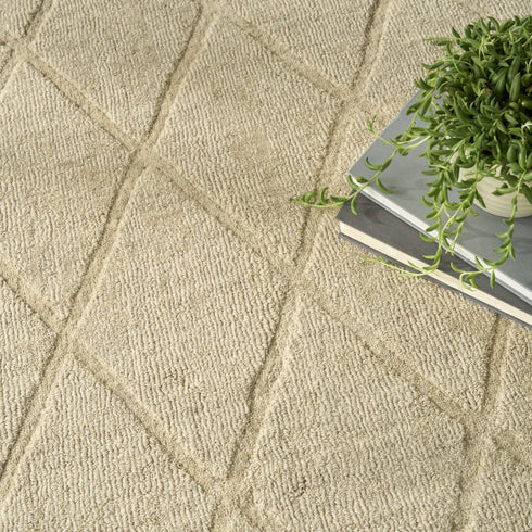 8' X 10' Beige Wool Geometric Hand Woven Area Rug
