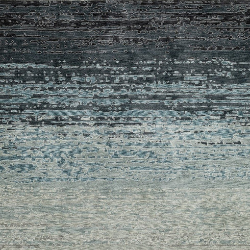 8' X 11' Blue And Beige Ombre Area Rug With Fringe