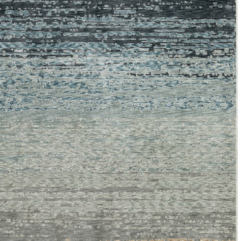 8' X 11' Blue And Beige Ombre Area Rug With Fringe