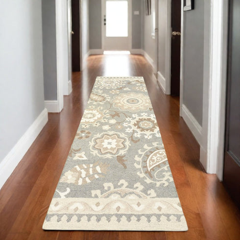 8' X 10' Gray And Sand Wool Floral Hand Tufted Area Rug
