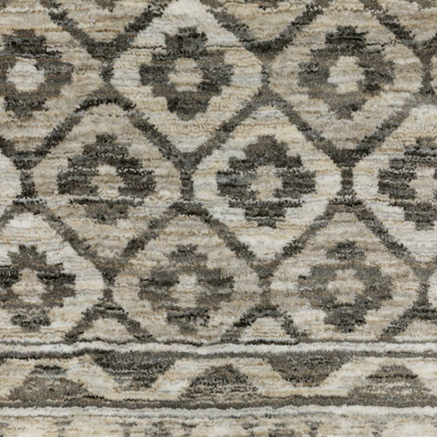 8' X 11' Gray And Beige Diamond Area Rug With Fringe