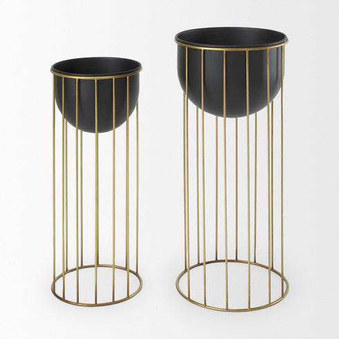 Set of Two Black Metal 20 Ounce Round Pot Planters