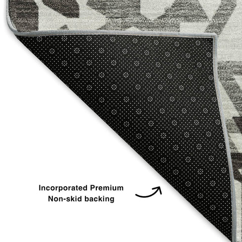8' White And Black Geometric Washable Round Rug With UV Protection