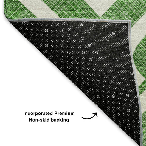 8' Emerald And Ivory Geometric Washable Round Rug With UV Protection