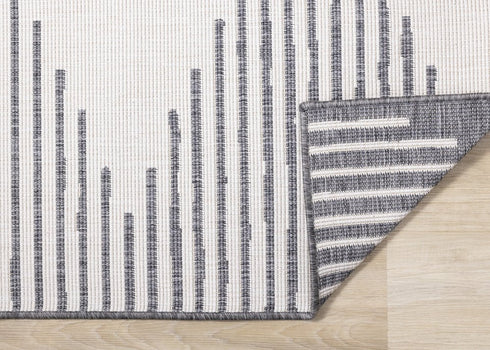 5' X 8' Gray And Beige Geometric Area Rug