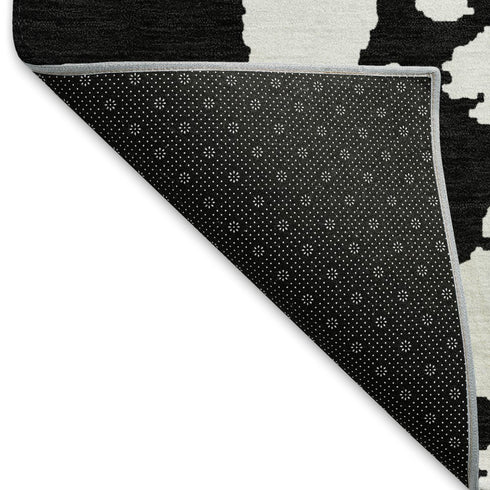 5' X 8' Black And White Abstract Washable Area Rug With UV Protection