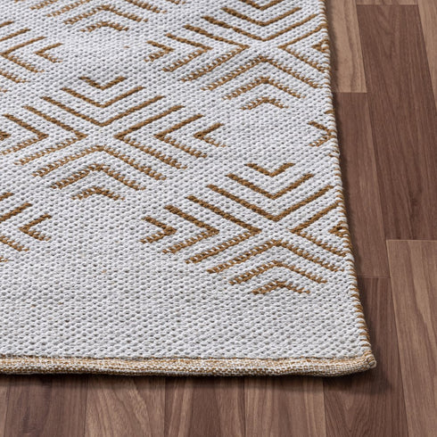 8' Tan And Ivory Diamond Hand Woven Runner Rug