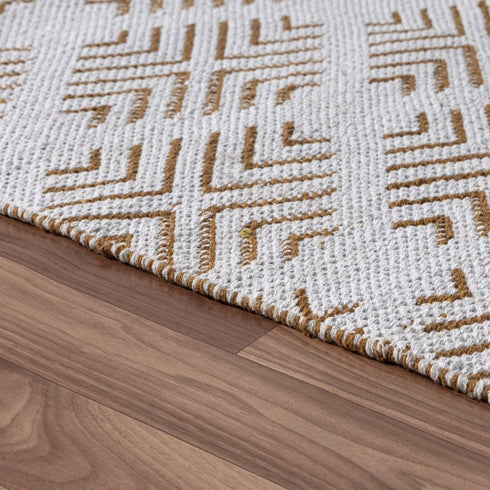 8' Tan And Ivory Diamond Hand Woven Runner Rug
