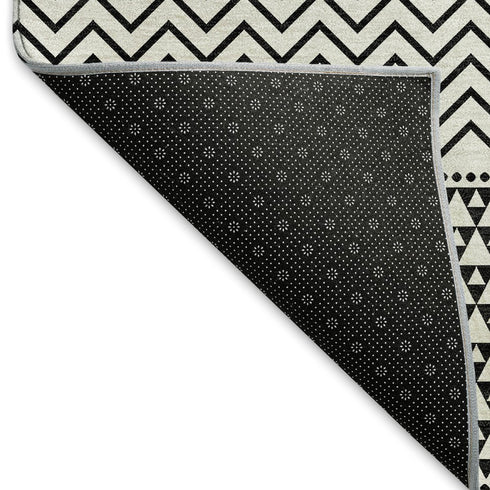 8' X 10' White And Black Striped Washable Area Rug With UV Protection
