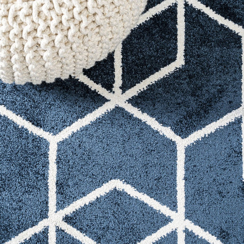 5' X 8' Diamond Area Rug