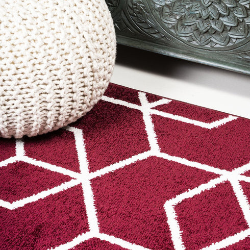 5' X 8' Diamond Area Rug