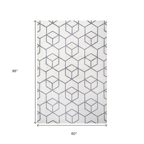 5' X 8' Diamond Area Rug