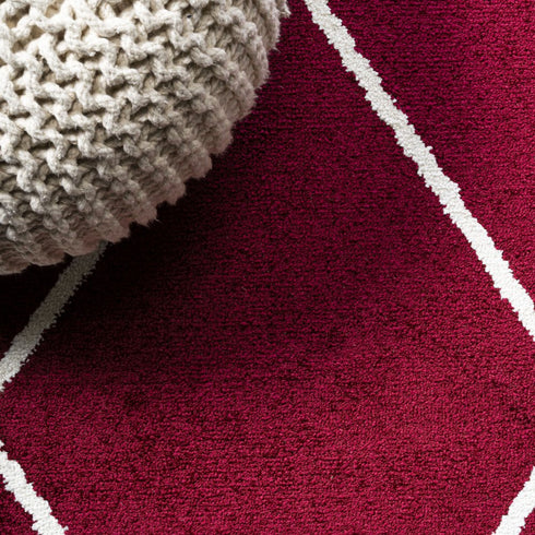 8' X 10' Diamond Area Rug