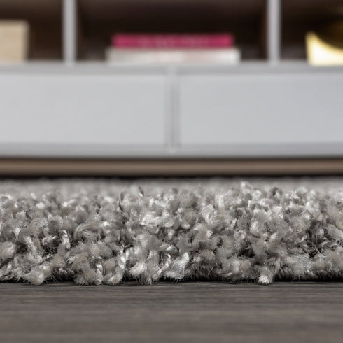 5' X 8' Gray Area Rug With Fringe