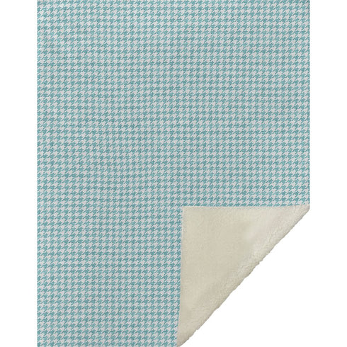 50" X 70" Aqua And White Houndstooth Microfiber Plush Throw Blanket