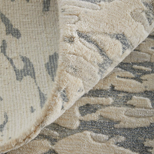 5' X 8' Blue And Ivory Abstract Hand Woven Area Rug