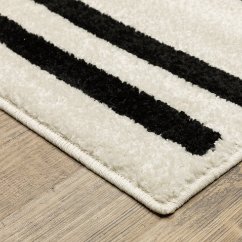 8' X 10' Beige And Ivory Abstract Area Rug