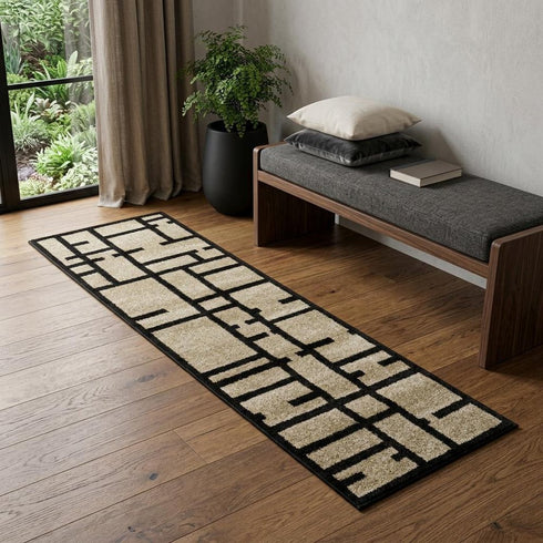8' X 10' Beige And Ivory Geometric Area Rug