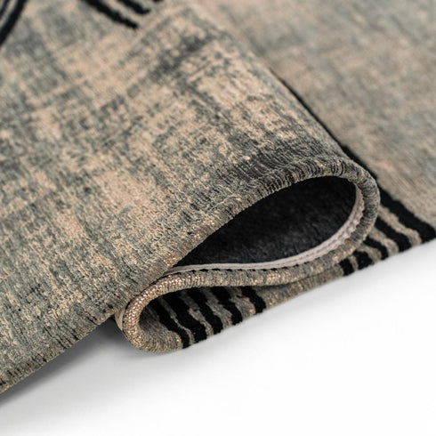 6' X 8' Gray And White Abstract Washable Area Rug With UV Protection