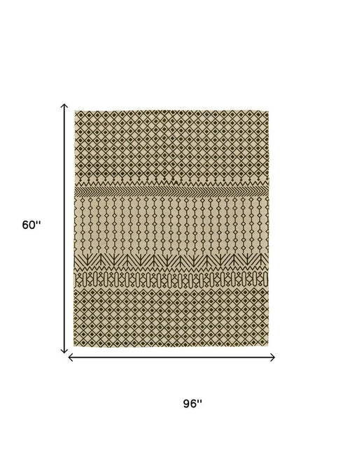 8' X 10' Ivory And Green Argyle Hand Woven Area Rug