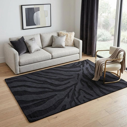 5' X 8' Black And Gray Animal Print Hand Tufted Area Rug