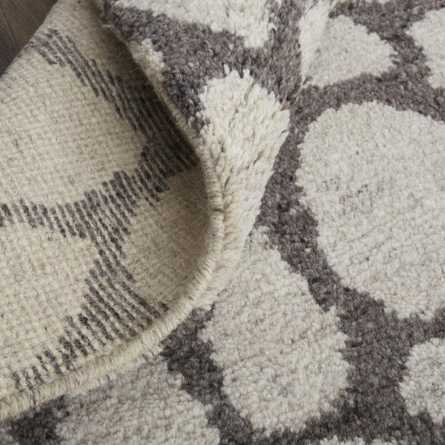 5' X 8' Ivory And Gray Wool Abstract Hand Knotted Area Rug
