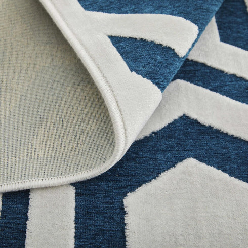 8' Blue Green And White Geometric Round Rug