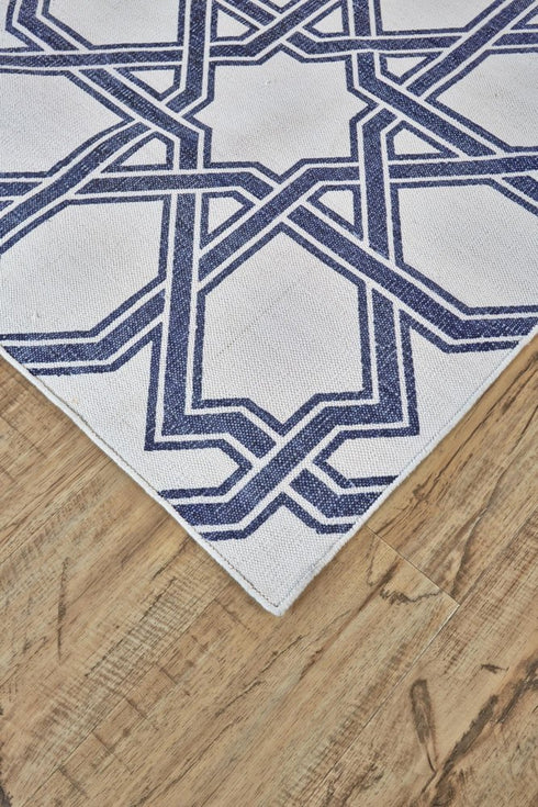 8' X 10' Gray And White Geometric Hand Woven Area Rug